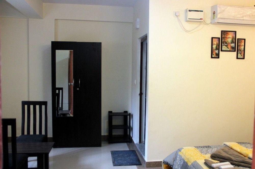 Itsy By Treebo - Palm Emirates Hotel Bangalore Luaran gambar