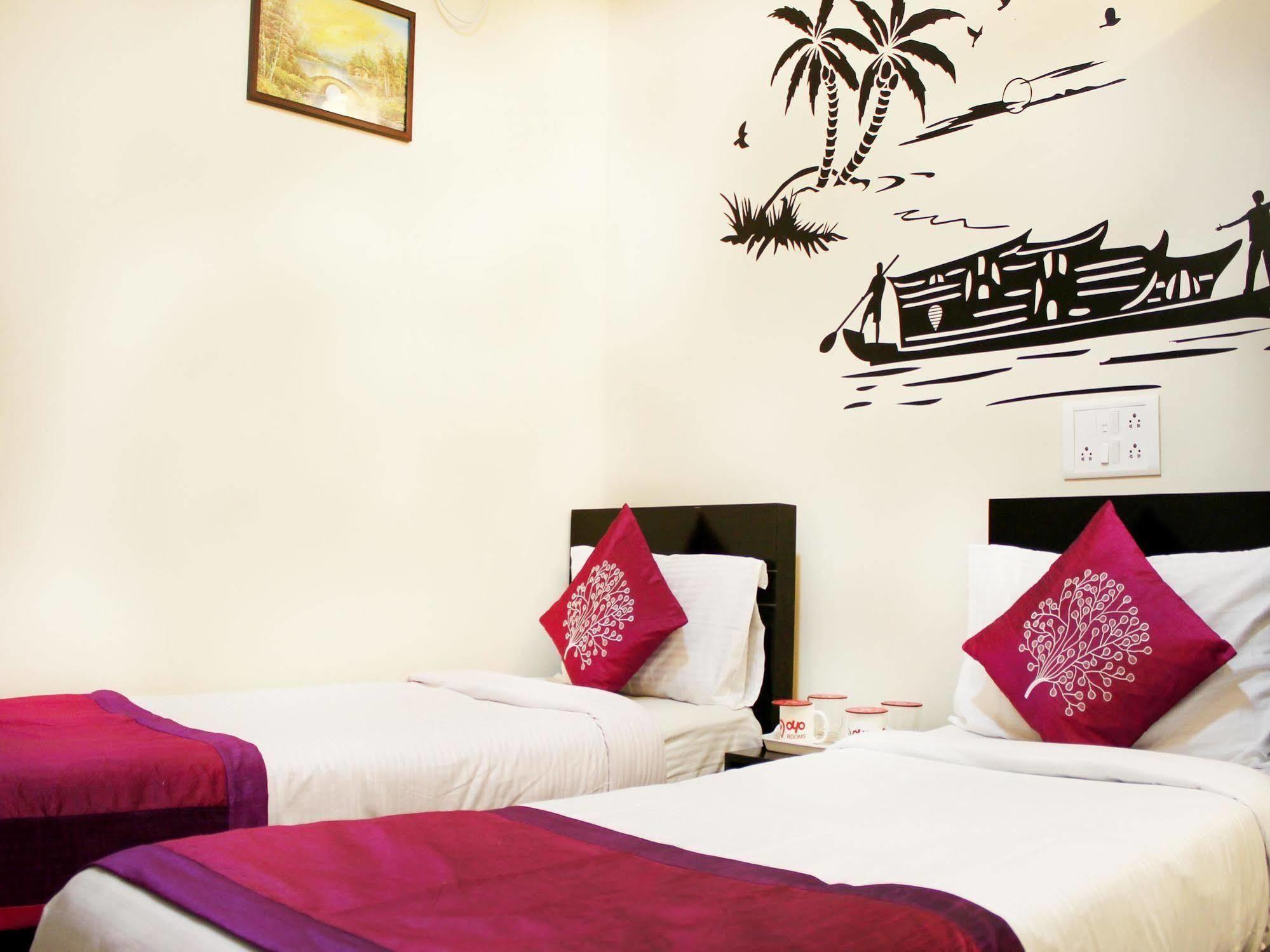 Itsy By Treebo - Palm Emirates Hotel Bangalore Luaran gambar